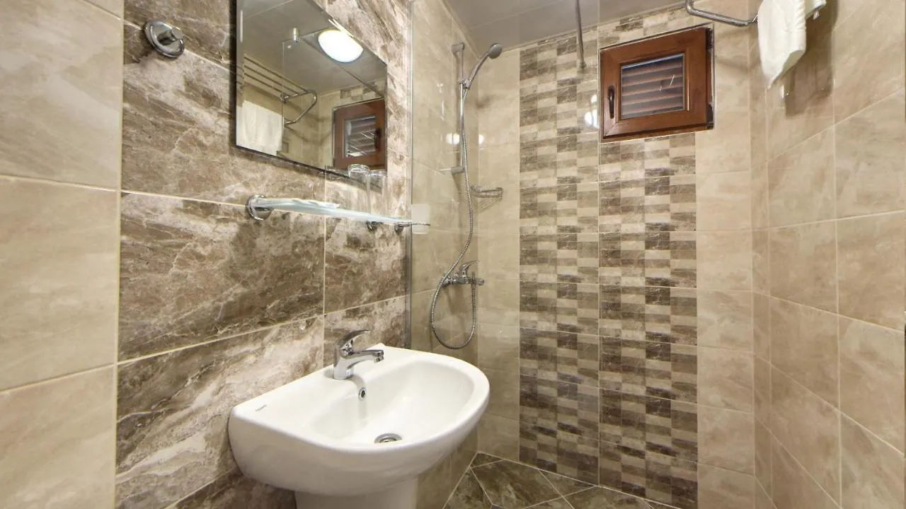 Complex Fichoza Hotel Varna 3*,