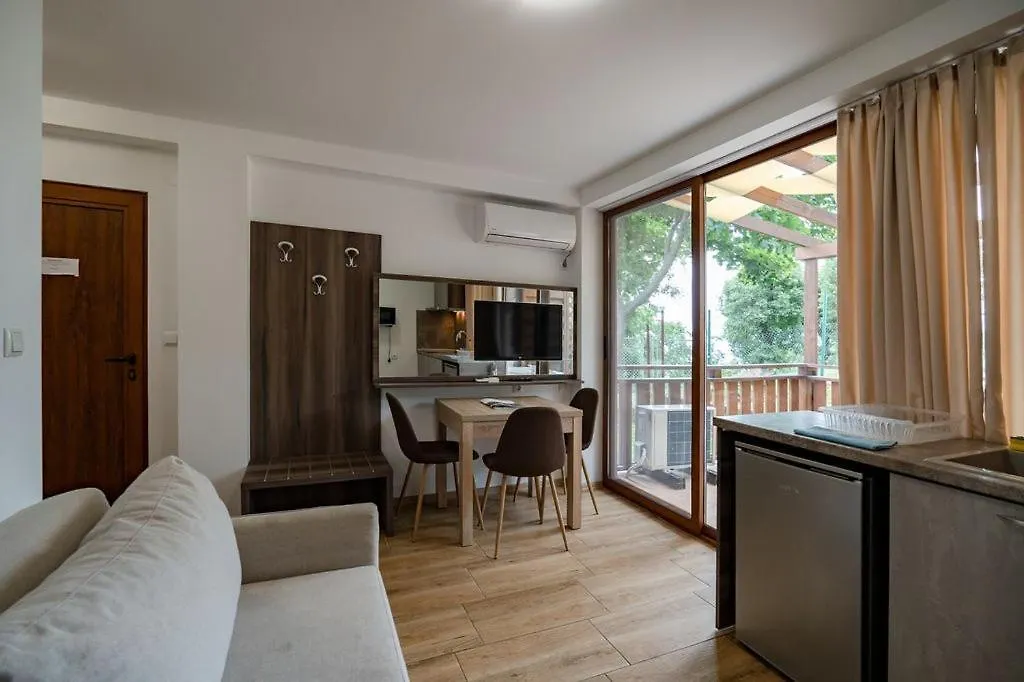 Complex Fichoza Hotel Varna 3*,