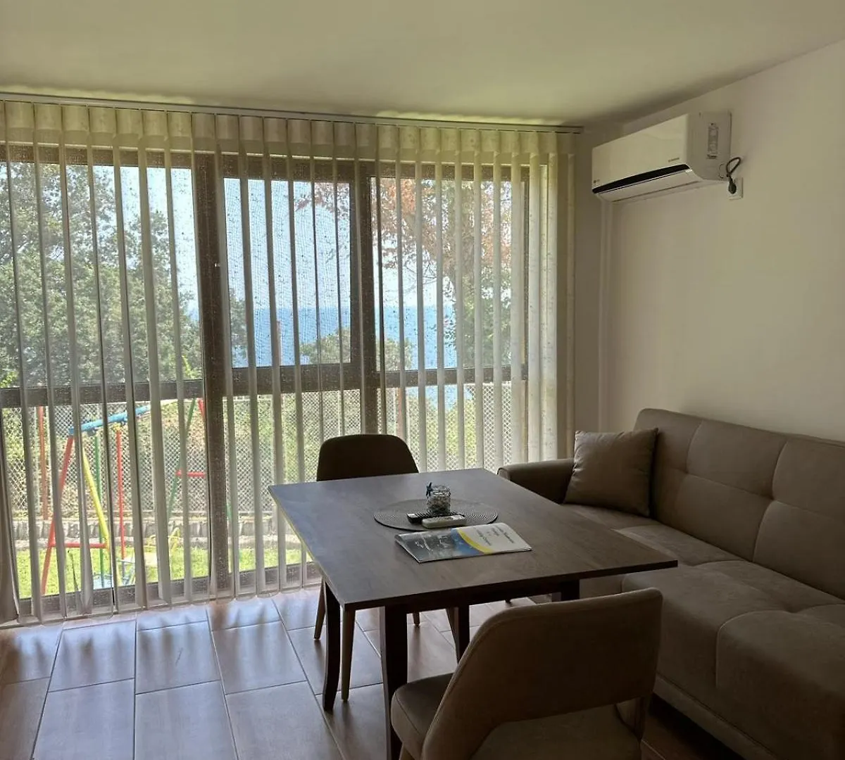 Hotel Complex Fichoza Warna